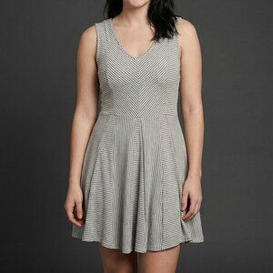 Pink Lotus Women' Grey Stripe Fit & Flare Box Pleats Nautical Mini Dress Size S